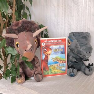THE LAND BEFORE TIME 3 pack DVD movies & 2 KOHLS CARES stuffed plush din…